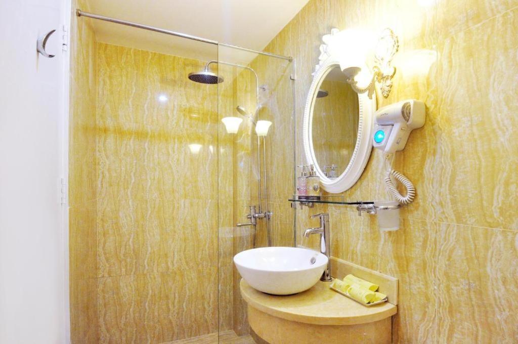 A25 Hotel - 255 Le Thanh Ton Ho Chi Minh City Exterior photo